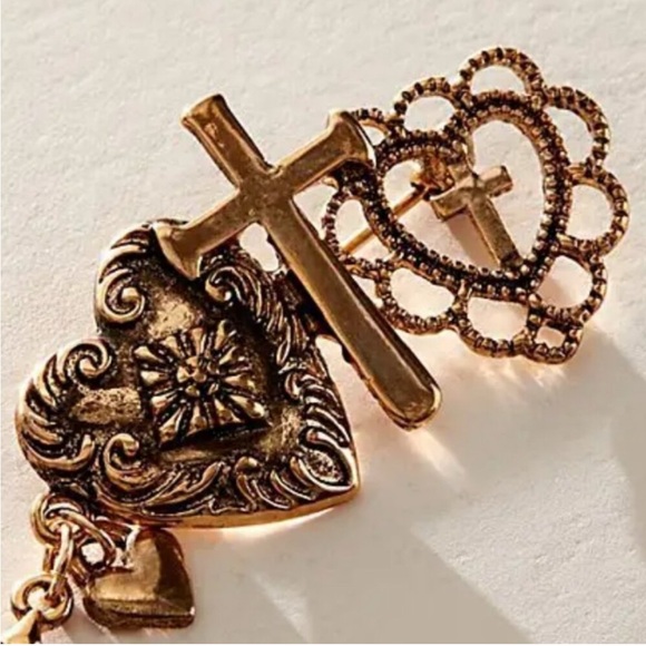 Free People Harmony Brooch in Pearl Mix new NWT boho cross heart gold brass - Picture 2 of 2